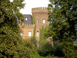 Schloss-Moyland